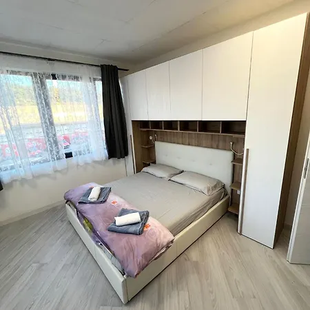 Apartment Arredato A 2km Da A4 - Desenzano Desenzano del Garda